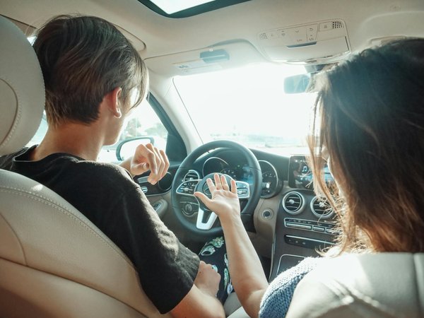 Louez une voiture 7 places pour des escapades familiales inoubliables !