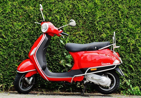 Les meilleurs accessoires pour maximiser l'utilisation de votre scooter électrique
